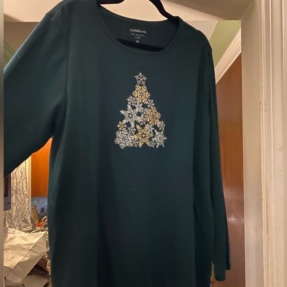 Croft & Barrow Classic Tee with Christmas Tree